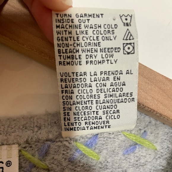 White Stag Embroidered Floral Soft Cozy Cardigan Sweater Gray Size Large - Picture 6 of 12